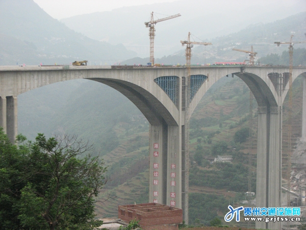 水盘高速公路北盘江特大桥